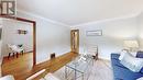 109 East 11Th Street, Hamilton, ON  - Indoor Photo Showing Living Room 