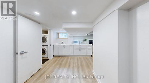 109 East 11Th Street, Hamilton, ON - Indoor Photo Showing Laundry Room