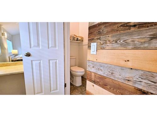 103 Forest Crowne Close, Kimberley, BC - Indoor Photo Showing Bathroom