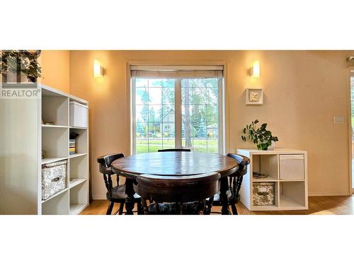 103 Forest Crowne Close, Kimberley, BC - Indoor Photo Showing Dining Room