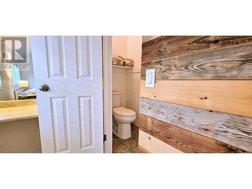 103 Forest Crowne Close, Kimberley, BC - Indoor Photo Showing Bathroom