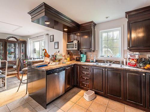 Kitchen - 340 Ch. Remick, Stanstead - Canton, QC - Indoor Photo Showing Kitchen With Double Sink