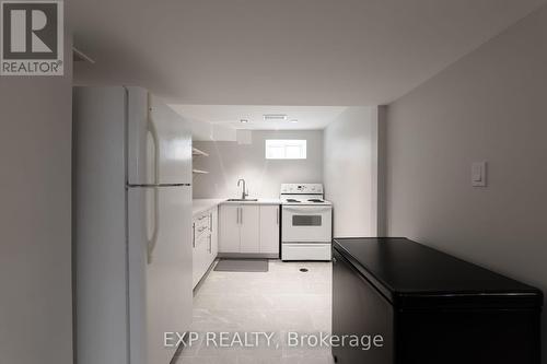 794 Tenth Avenue, Hamilton (Hampton Heights), ON - Indoor Photo Showing Kitchen