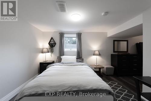 794 Tenth Avenue, Hamilton (Hampton Heights), ON - Indoor Photo Showing Bedroom