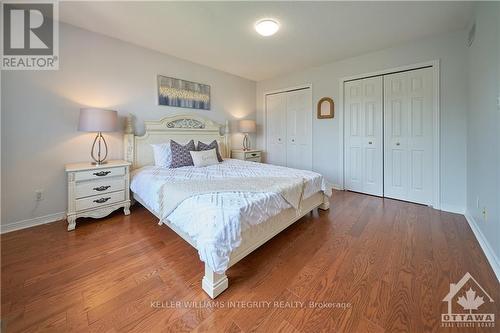 42 Marchbrook Circle, Ottawa, ON - Indoor Photo Showing Bedroom