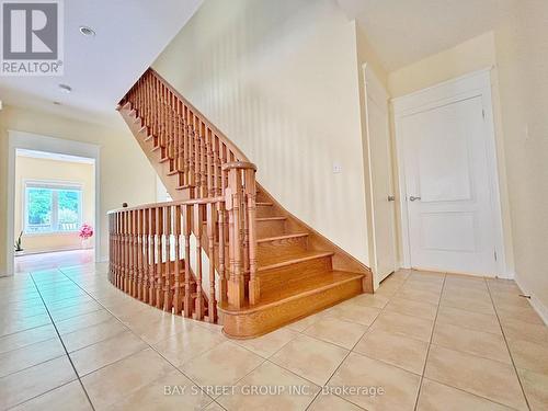 73 Durango Drive, Richmond Hill, ON - Indoor Photo Showing Other Room