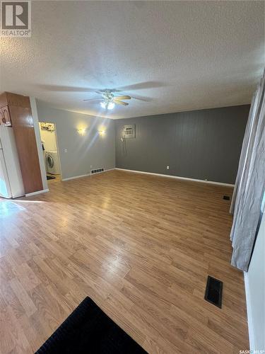 113 12Th Street, Weyburn, SK - Indoor Photo Showing Other Room