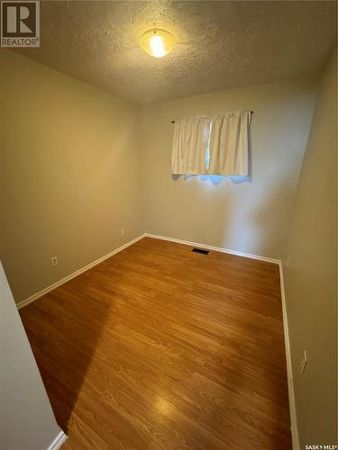 113 12Th Street, Weyburn, SK - Indoor Photo Showing Other Room