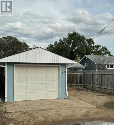 113 12Th Street, Weyburn, SK - Outdoor