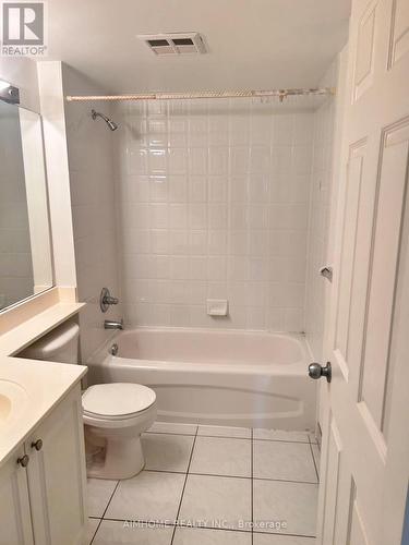 1512 - 35 Finch Avenue E, Toronto, ON - Indoor Photo Showing Bathroom