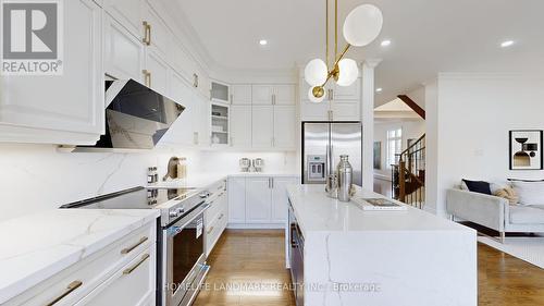 1 Madeline Road, Toronto (Willowdale West), ON - Indoor Photo Showing Kitchen With Upgraded Kitchen