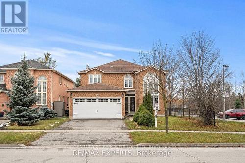 76 Woodriver Street, Richmond Hill, ON - Outdoor With Facade