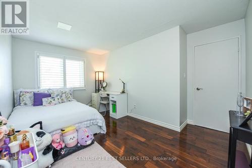 89 - 1036 Falgarwood Drive, Oakville, ON - Indoor Photo Showing Bedroom