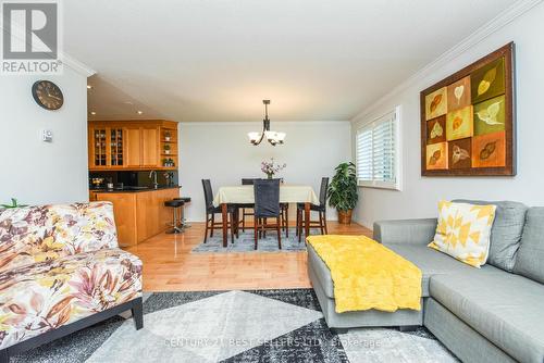 89 - 1036 Falgarwood Drive, Oakville, ON - Indoor Photo Showing Living Room