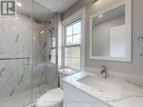 27 Green Spring Drive, Toronto (Milliken), ON - Indoor Photo Showing Bathroom