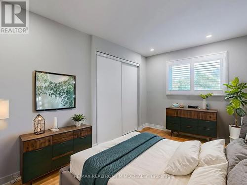 27 Green Spring Drive, Toronto (Milliken), ON - Indoor Photo Showing Bedroom