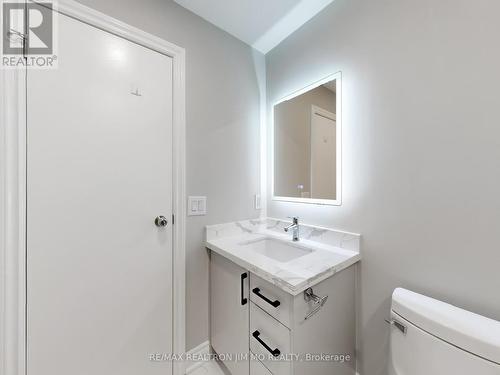 27 Green Spring Drive, Toronto (Milliken), ON - Indoor Photo Showing Bathroom