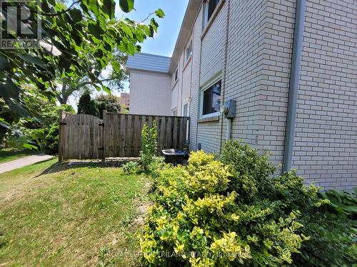 66 - 585 Gainsborough Road, London, ON - Outdoor