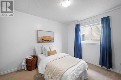 35 Freure Drive, Cambridge, ON - Indoor Photo Showing Bedroom