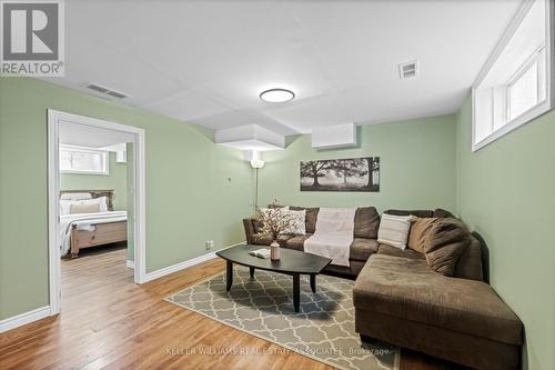 35 Freure Drive, Cambridge, ON - Indoor Photo Showing Living Room