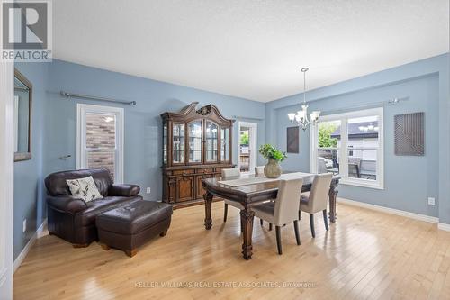 35 Freure Drive, Cambridge, ON - Indoor Photo Showing Dining Room