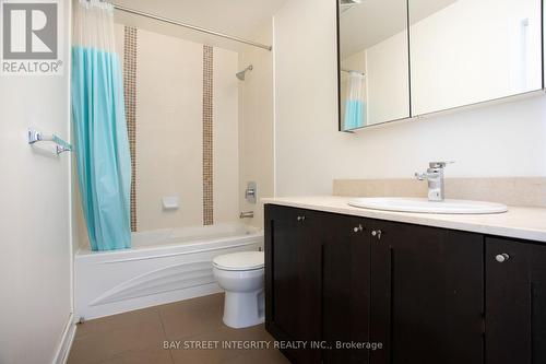 1408 - 4065 Brickstone Mews, Mississauga (City Centre), ON - Indoor Photo Showing Bathroom