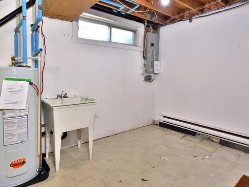 Storage - 239 Rue Blue Haven, Dollard-Des-Ormeaux, QC - Indoor Photo Showing Basement