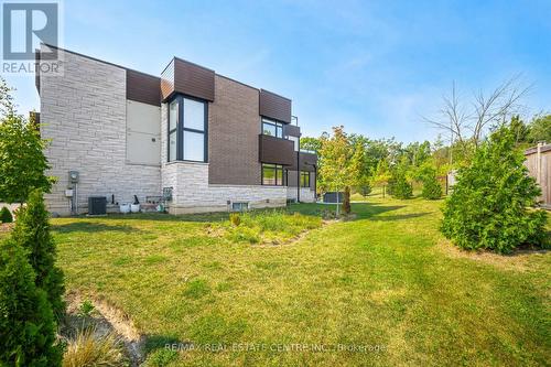 29 - 35 Midhurst Heights, Hamilton (Stoney Creek Mountain), ON - Outdoor