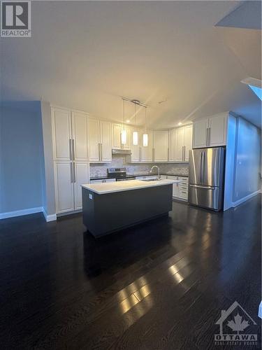 183 Glynn Avenue, Ottawa, ON - Indoor Photo Showing Kitchen