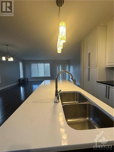 183 Glynn Avenue, Ottawa, ON - Indoor Photo Showing Kitchen With Double Sink