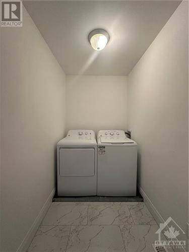 183 Glynn Avenue, Ottawa, ON - Indoor Photo Showing Laundry Room