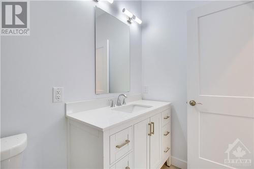 135 Duford Street Unit#A, Ottawa, ON - Indoor Photo Showing Bathroom