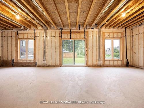 92 Woodhaven Ave, Aurora, ON - Indoor Photo Showing Basement