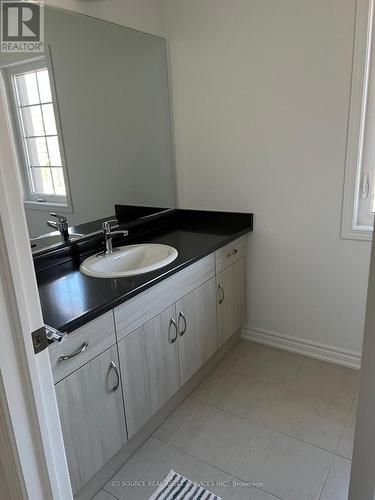 Upper - 2 Keppel Circle, Brampton, ON - Indoor Photo Showing Bathroom