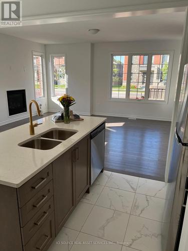 Upper - 2 Keppel Circle, Brampton, ON - Indoor Photo Showing Kitchen With Double Sink