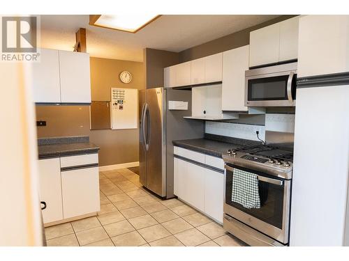 3629 Aspen Avenue, Terrace, BC - Indoor Photo Showing Kitchen