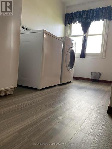 184 Marier Street, Greater Sudbury, ON - Indoor Photo Showing Laundry Room