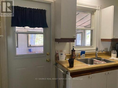 184 Marier Street, Greater Sudbury, ON - Indoor Photo Showing Kitchen With Double Sink