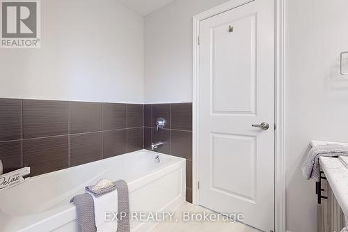 127 Laugher Avenue, Welland, ON - Indoor Photo Showing Bathroom