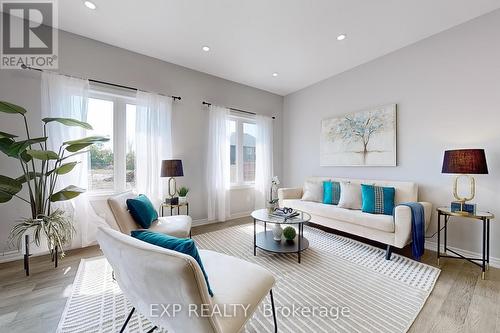 127 Laugher Avenue, Welland, ON - Indoor Photo Showing Living Room