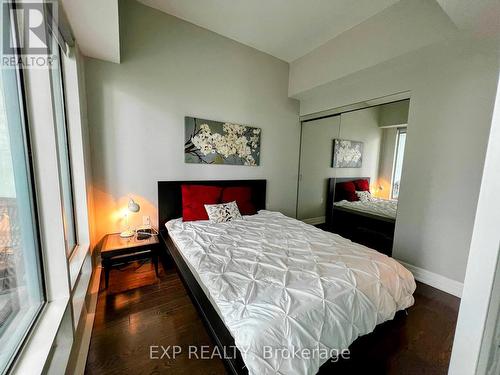 701 - 8 The Esplanade, Toronto (Waterfront Communities), ON - Indoor Photo Showing Bedroom