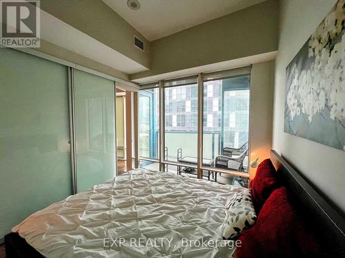 701 - 8 The Esplanade, Toronto (Waterfront Communities), ON - Indoor Photo Showing Bedroom