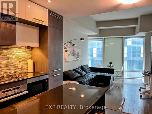 701 - 8 The Esplanade, Toronto (Waterfront Communities), ON - Indoor