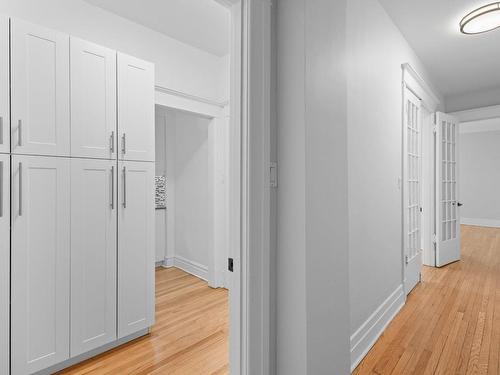 Hall d'entrÃ©e - 11-5010 Rue Sherbrooke O., Westmount, QC - Indoor Photo Showing Other Room