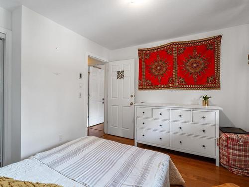 Chambre Ã  coucher principale - 1-2162 Av. Bourbonnière, Montréal (Mercier/Hochelaga-Maisonneuve), QC - Indoor Photo Showing Bedroom