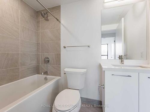 423-33 Frederick Todd Way, Toronto, ON - Indoor Photo Showing Bathroom