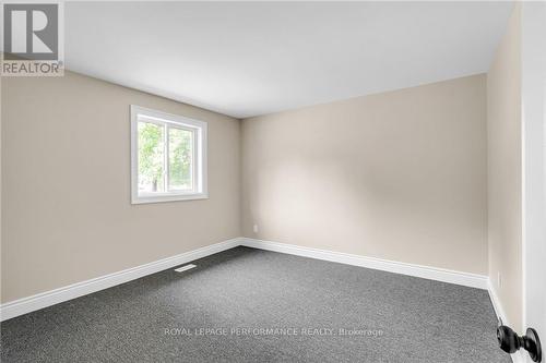 19380 County Rd 2 Road, South Glengarry, ON - Indoor Photo Showing Other Room