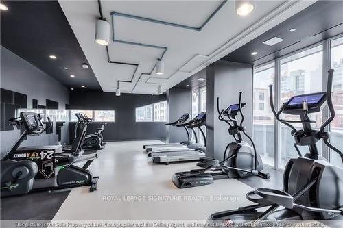 1202-68 Shuter St, Toronto, ON - Indoor Photo Showing Gym Room