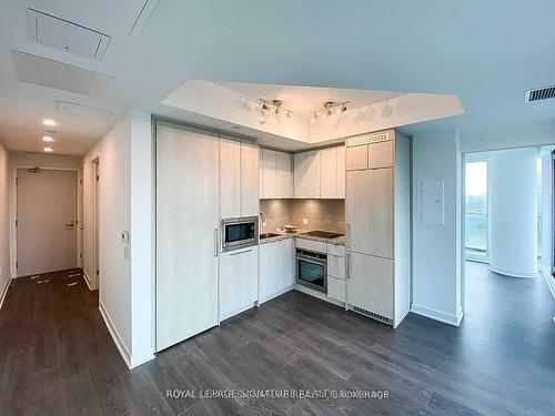 3109-115 Blue Jays Way, Toronto, ON - Indoor Photo Showing Kitchen