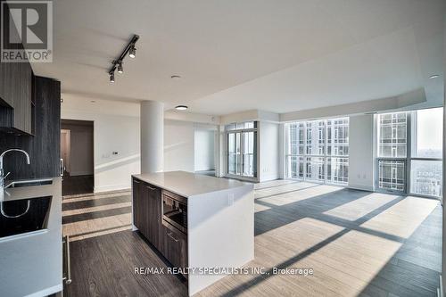 5102 - 1 Yorkville Avenue, Toronto, ON - Indoor